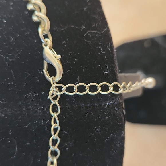 Vintage Elegant Red Beaded Necklace - Picture 3 of 4